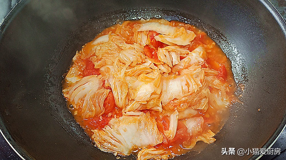 圖片[9]-大白菜別再燉著吃 不用一滴水 加2西紅柿 炒出來好吃特下飯-起舞食譜網