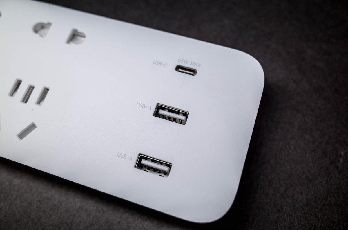 充电一步到位：紫米65W六位延长线插座