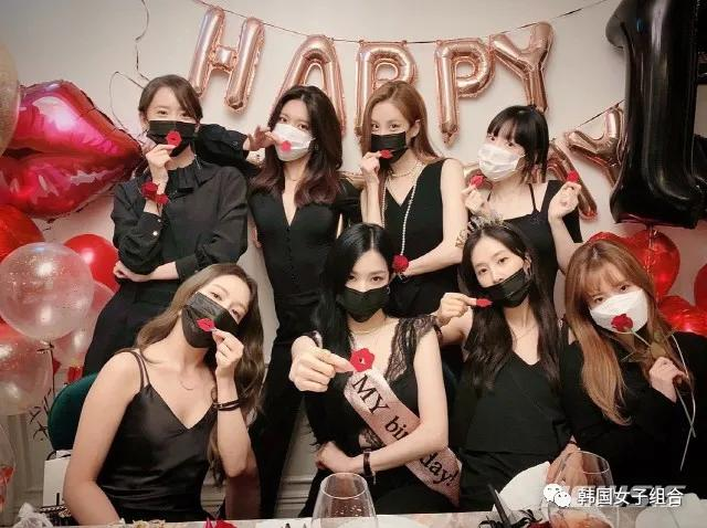 关于少女时代完整体活动的采访,好像真的有在准备什么