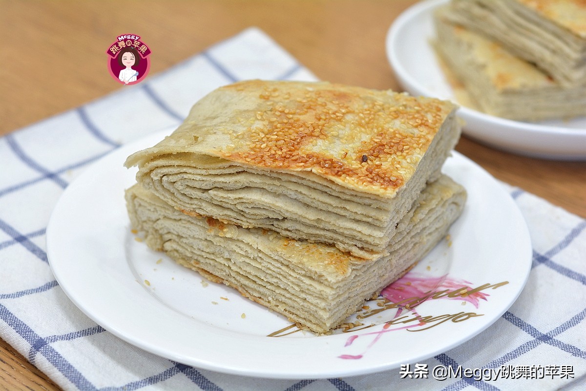 自制花生酱香浓味香，烙个千层饼层次分明又柔软，好吃易消化