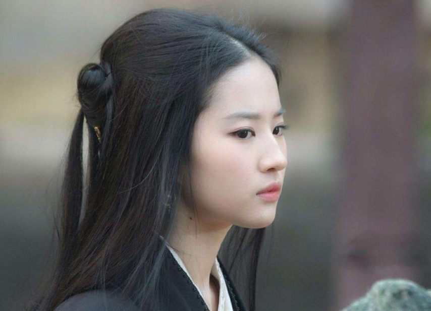 李晨败诉人设崩得猝不及防，刘亦菲、李冰冰，人设不崩的其实更多