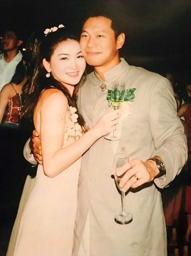 嫁入豪門不生娃，36歲靠“蘇妲己”翻紅，如今美麗依舊