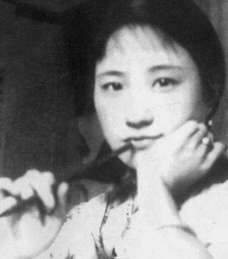胡适的悍妻江冬秀：一个用菜刀保卫婚姻的女人