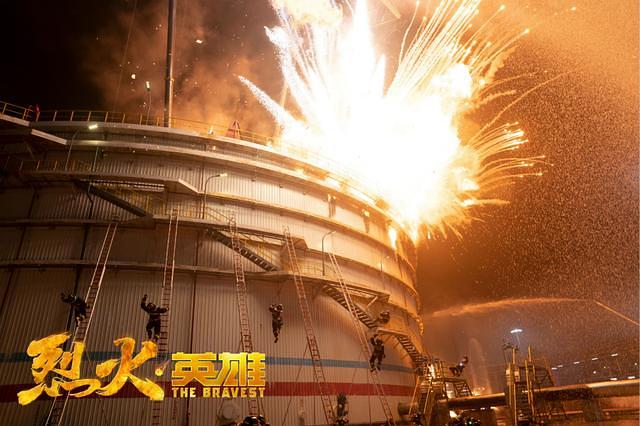 从头哭到尾的《烈火英雄》：真实事件比电影更