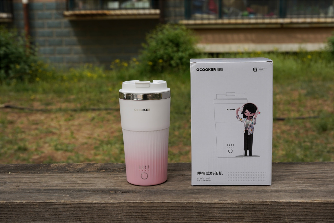 这个夏天用圈厨便携式奶茶机来做一杯水果茶