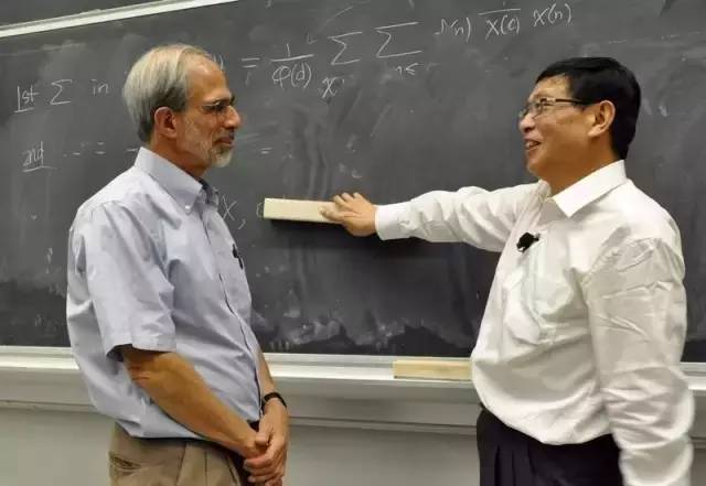 他是北大才子，留学却沦为外卖小哥，蛰伏30年，