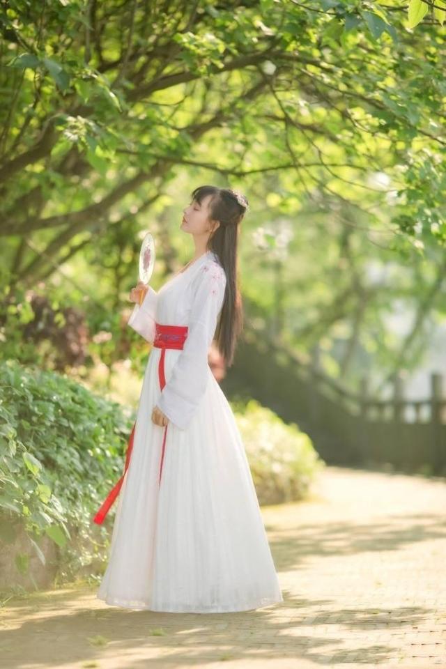 汉服真是为中国女人设计的？从古至今的时尚，
