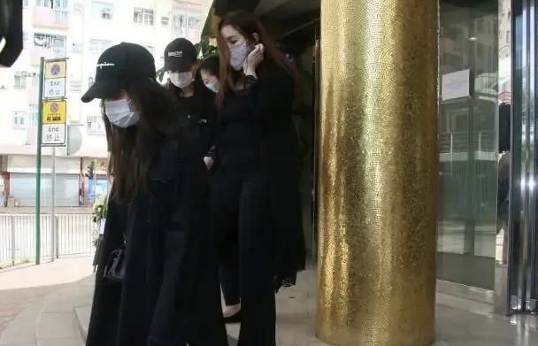 800万楠木使赌王安眠，设灵花费高昂，是奢侈还