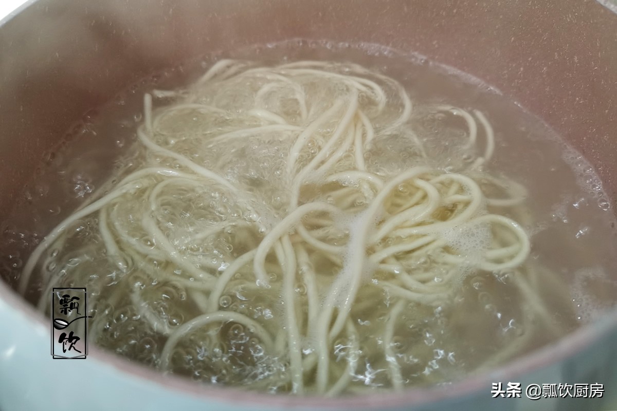 想懶就做這碗麵，簡單一沖就好，早餐來一碗，肚中溫暖，胃裡滿足