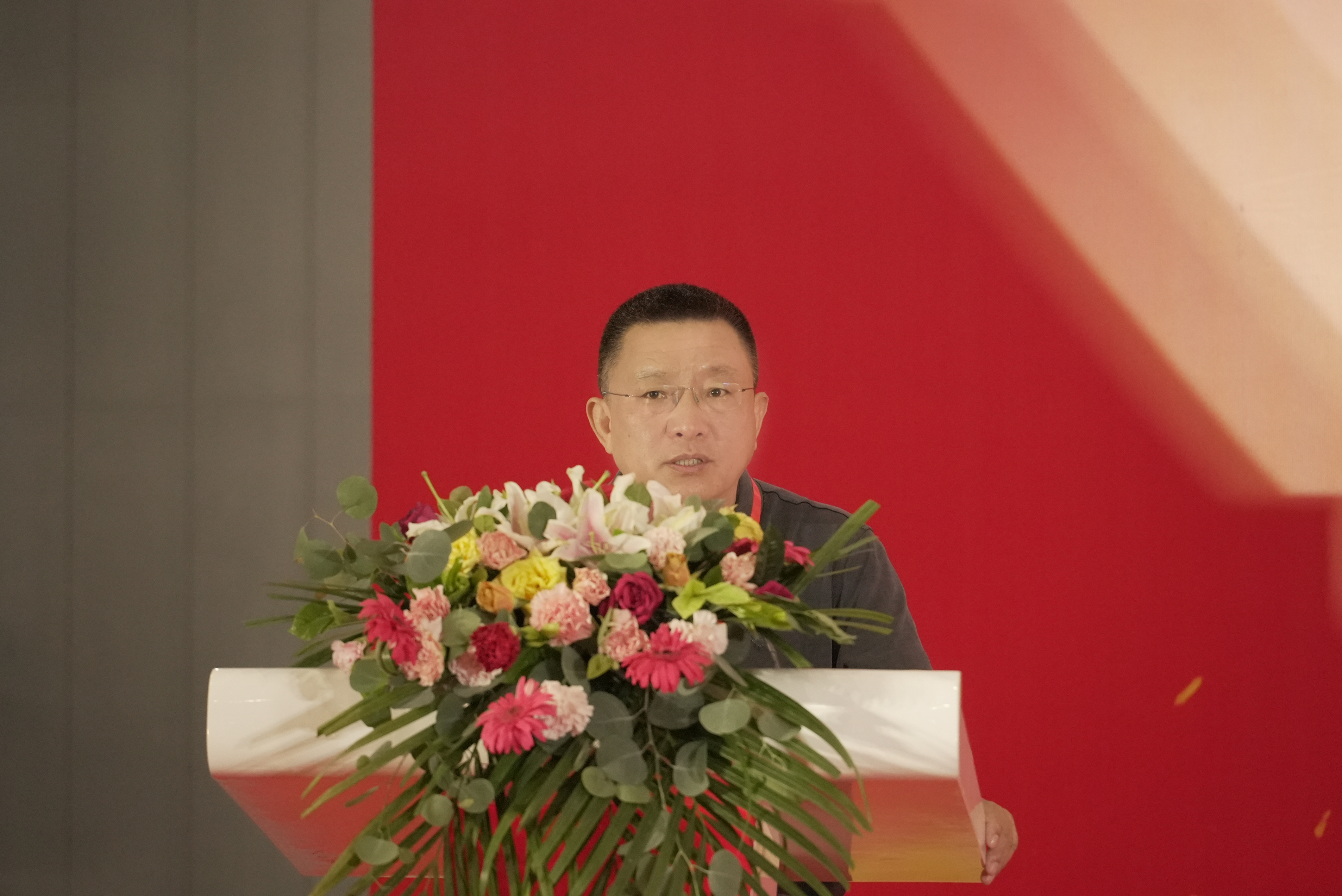 初夏房車(chē)盛會(huì) 相約天府之都 2021第三屆世界房車(chē)露營(yíng)博覽會(huì)今日開(kāi)幕