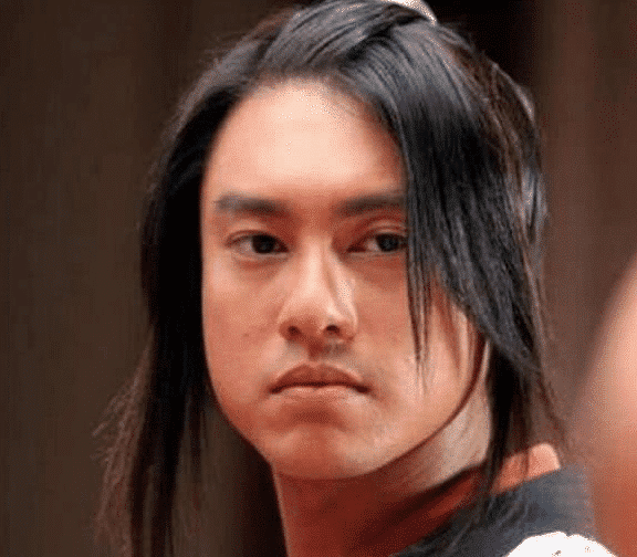 长得丑非要演绝世美男的演员！冯绍峰已很勉强