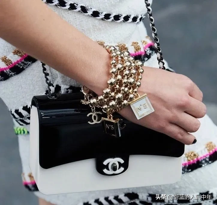 Chanel 2021春夏丨新一季充满愉悦与活力的新浪潮