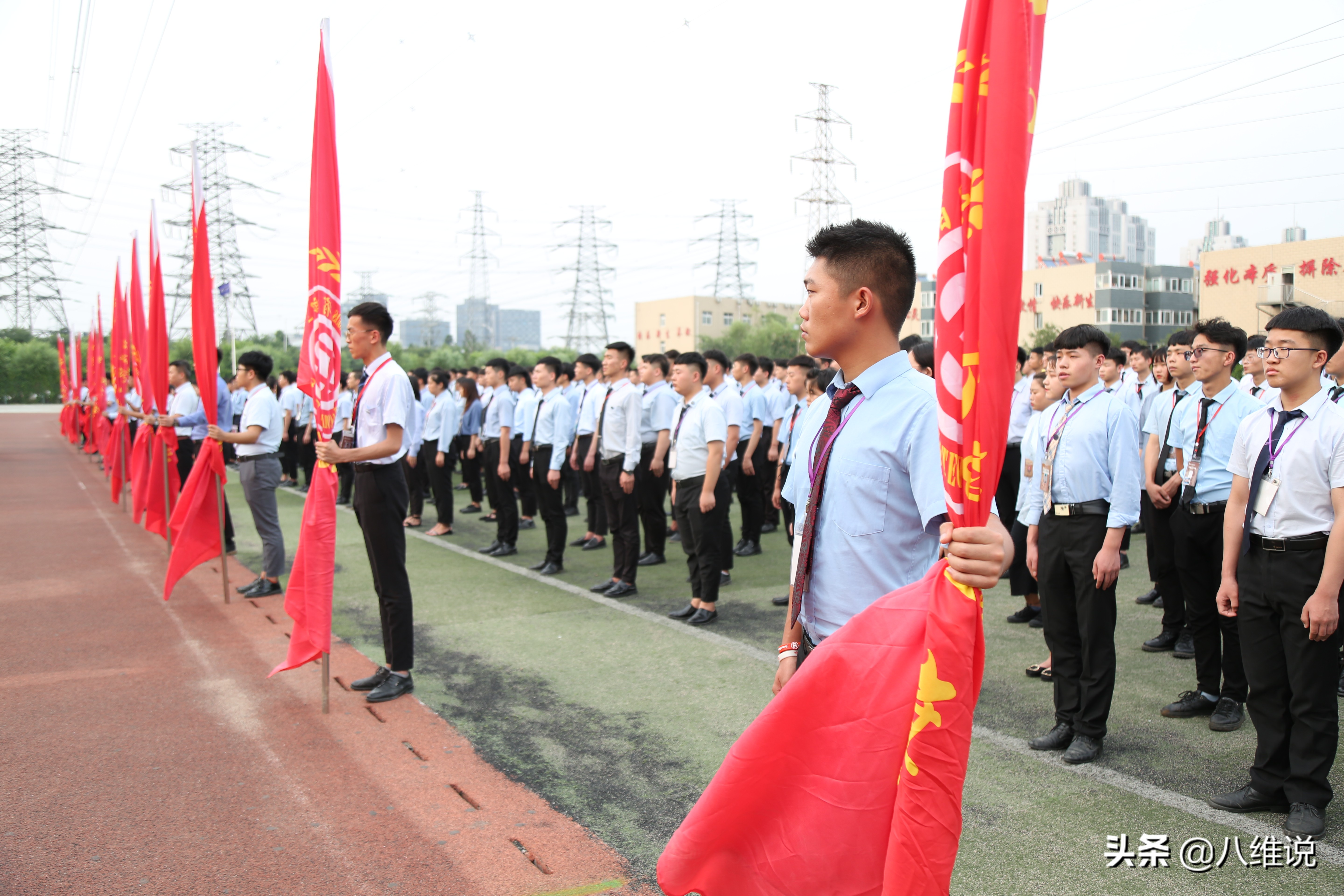 孩子远在千里之外求学,家长该如何及时掌握孩子的在校情况?