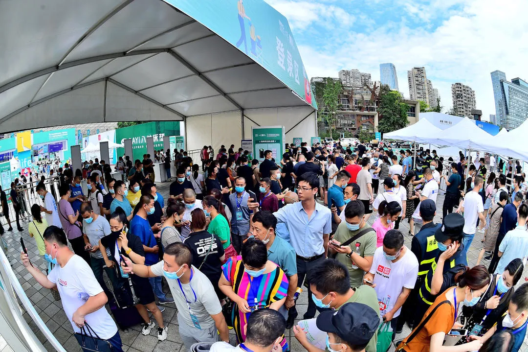 2021成都家具展盛大开幕,新品齐聚潮流首发,领航家居内贸