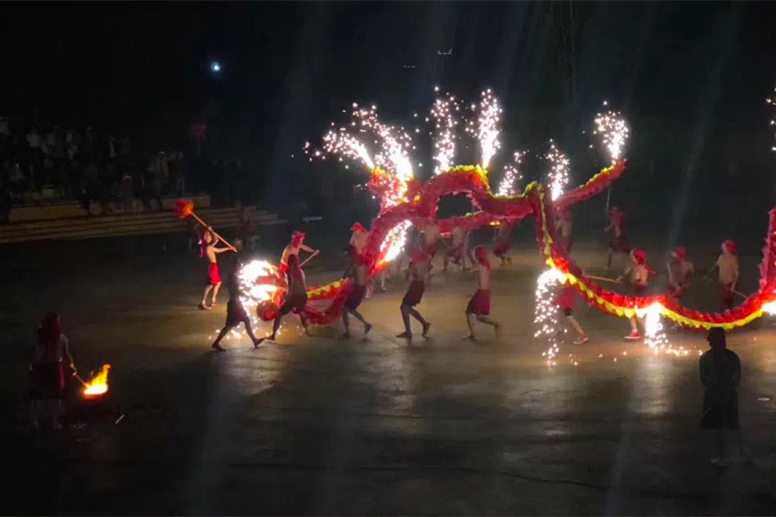 重庆十大文化符号：具有危险性的铜梁龙舞，却是难得的非遗文化