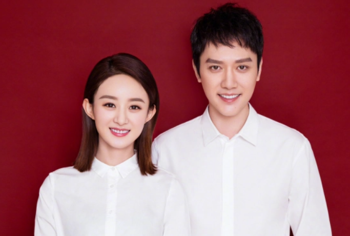 33岁赵丽颖下地干活，直接跪地挖菜太卖力，满面笑容状态佳