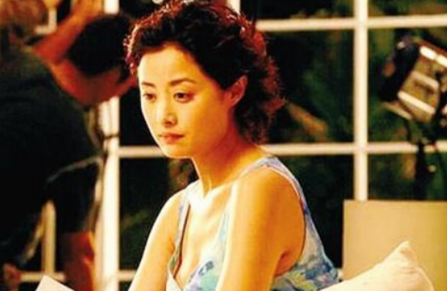 张若昀后妈刘蓓，带着二婚的孩子再嫁前夫，她的故事比想象中精彩