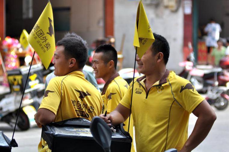 外卖暴利揭秘：七成来自料理包，美团饿了么都有