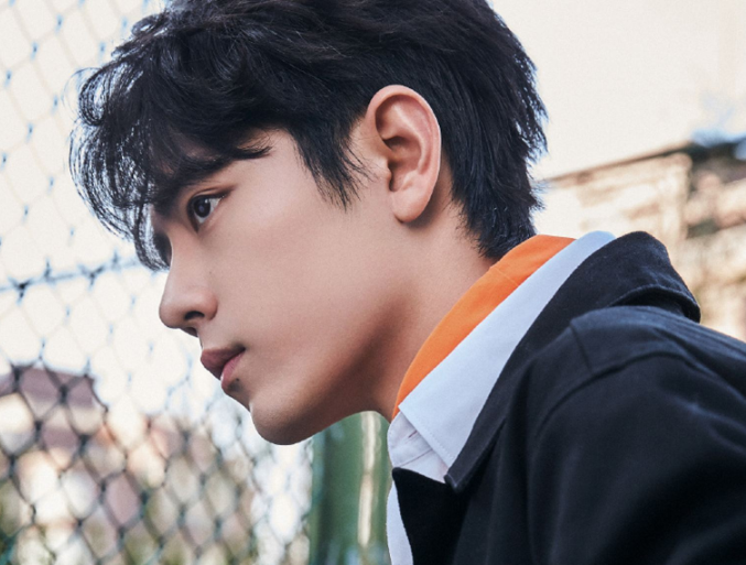 当红小鲜肉均遭私生饭困扰，范丞丞黄明昊直接搬家，肖战让人心疼