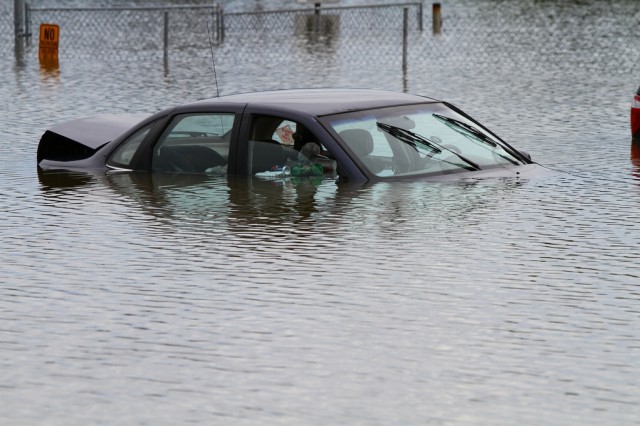 汽车被水淹没后，还有维修的价值吗？