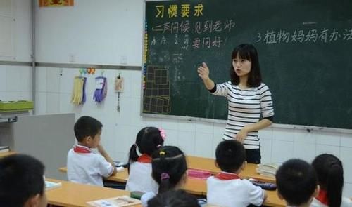 小学生“姓名”走红，连名带姓一共才3笔，让其他同学羡慕不已