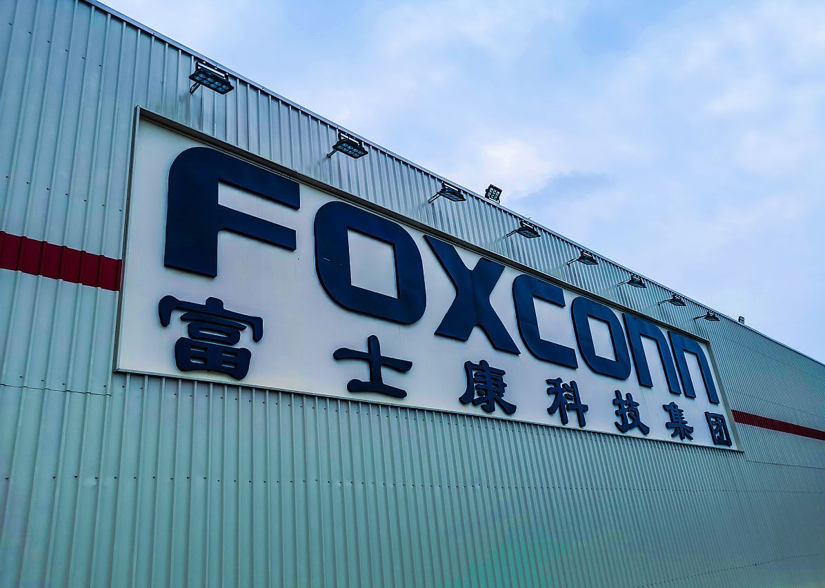 8家工厂搬迁之后，苹果再传消息，这是要摆脱“中国制造”？