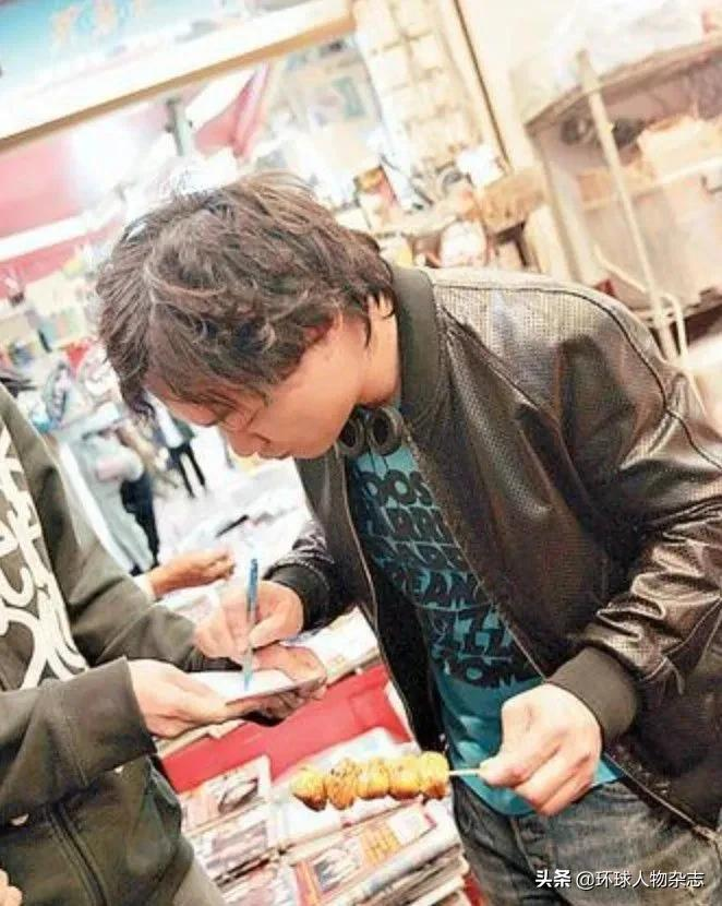 “很久没收入”的陈奕迅,宁花6000万也要与阿迪达斯解约,这才叫骨气