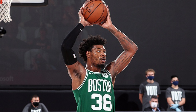 熱火首次半場領先，13號新秀迎來了大爆發，塔圖姆6投0中0分