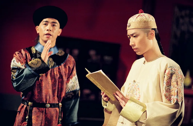 《鹿鼎记》10位主演近况：男三离婚4次，“二老