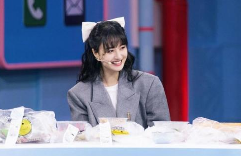 粉丝极力维护，路人缘却“败坏”差不多的郑爽