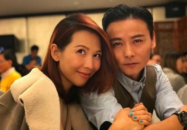 蔡少芬帶兒女做麵包個個顏值高，住宅逼仄5口人沒多少活動空間