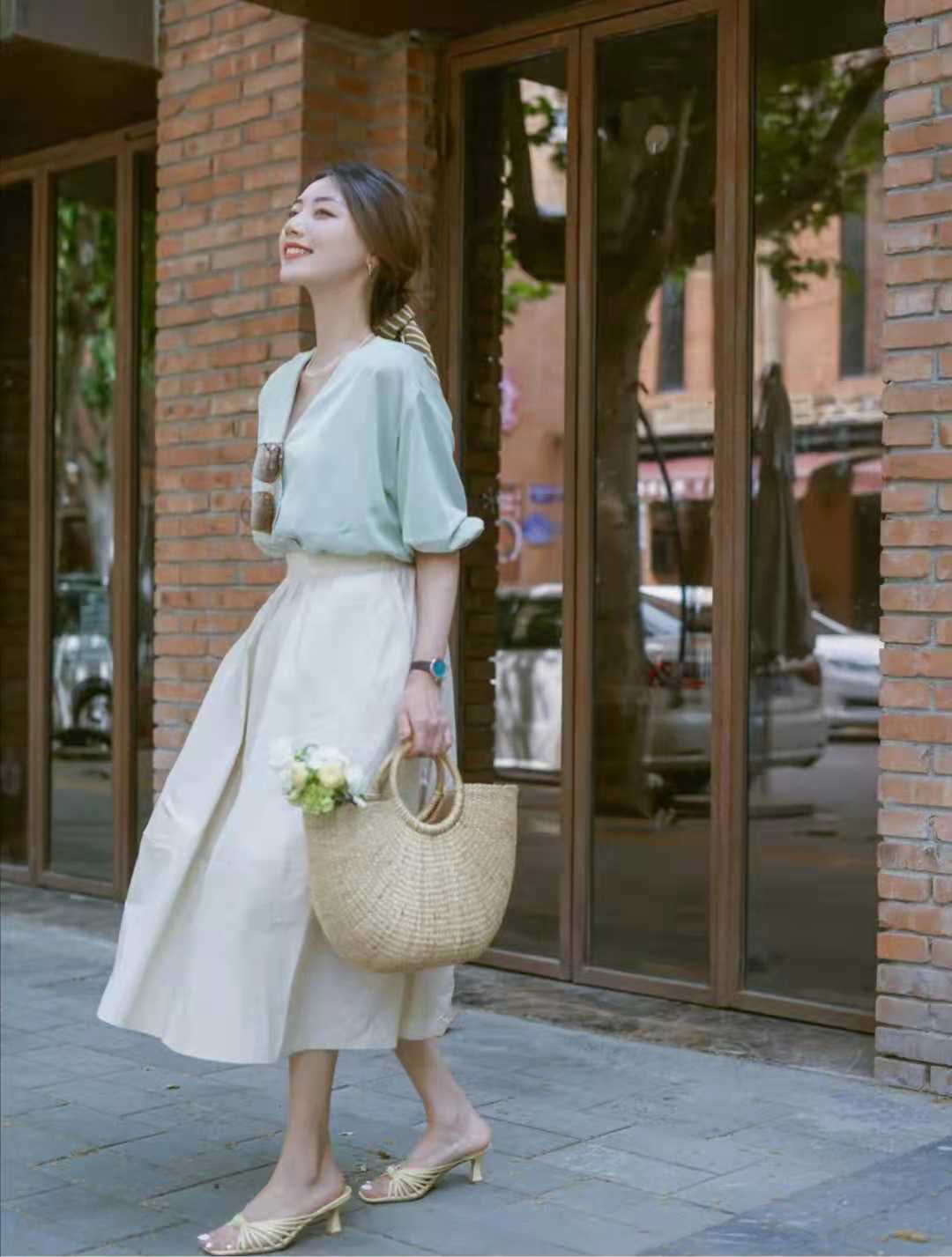 女生穿什么顏色的裙子好看
