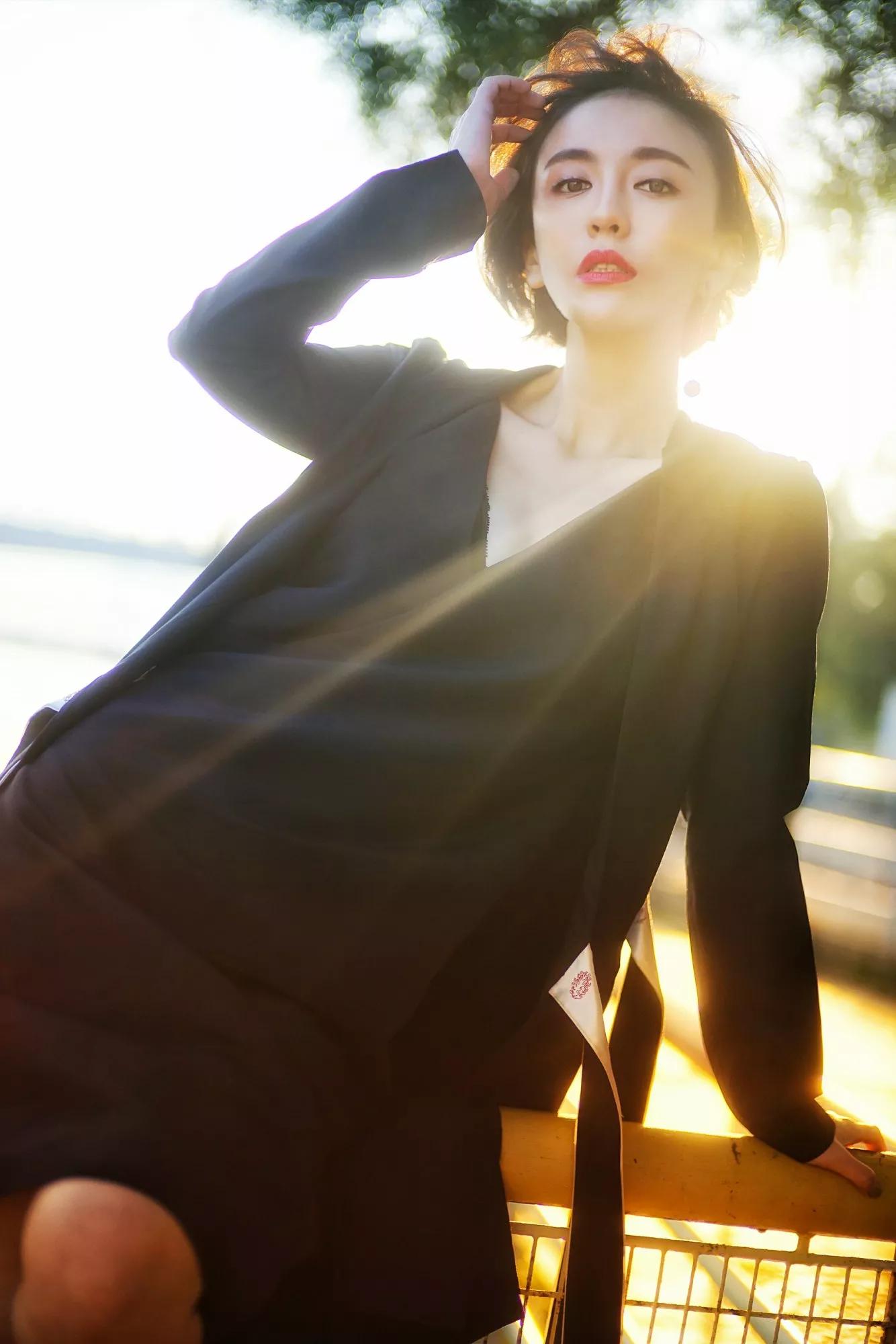 Mainland actress Jiarong Lu - iNEWS
