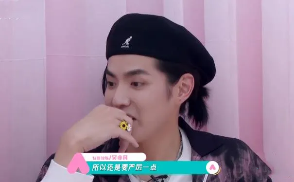 没想到归国三子再同框，鹿晗吴亦凡竟都输给了