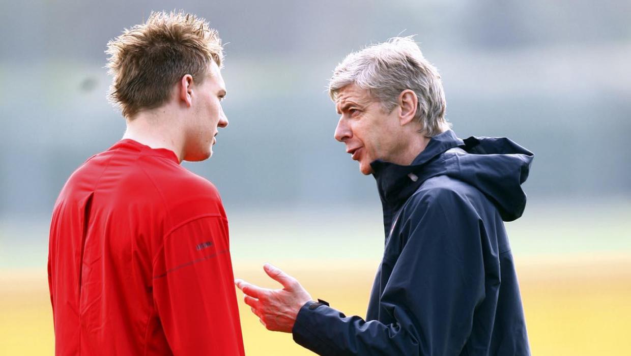 History go up the most self-confident! Still remember scolding lukewarm case rancorring Henry, threaten 3 years to exceed him Yi Bu's? 