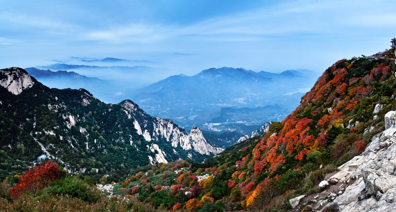 泰山位于山东省泰安市,有"五岳之首""天下第一山"之称