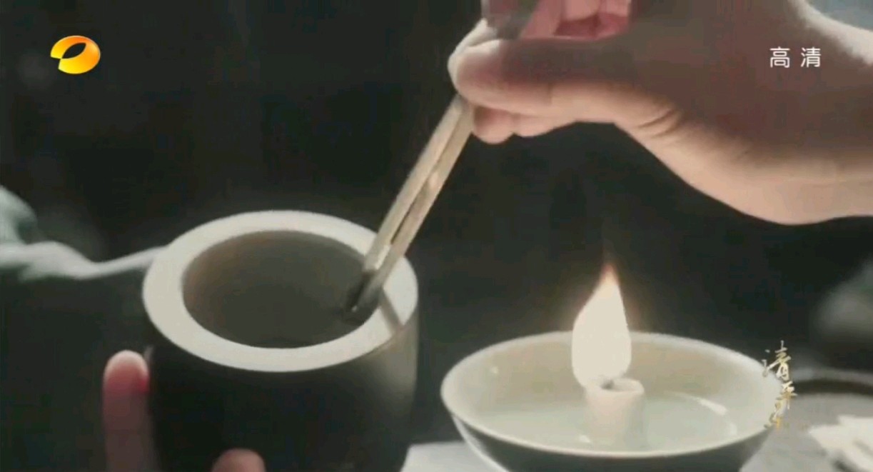 吸血蜱虫！草地玩耍，徽柔公主和皇子被最恐怖寄生虫叮
