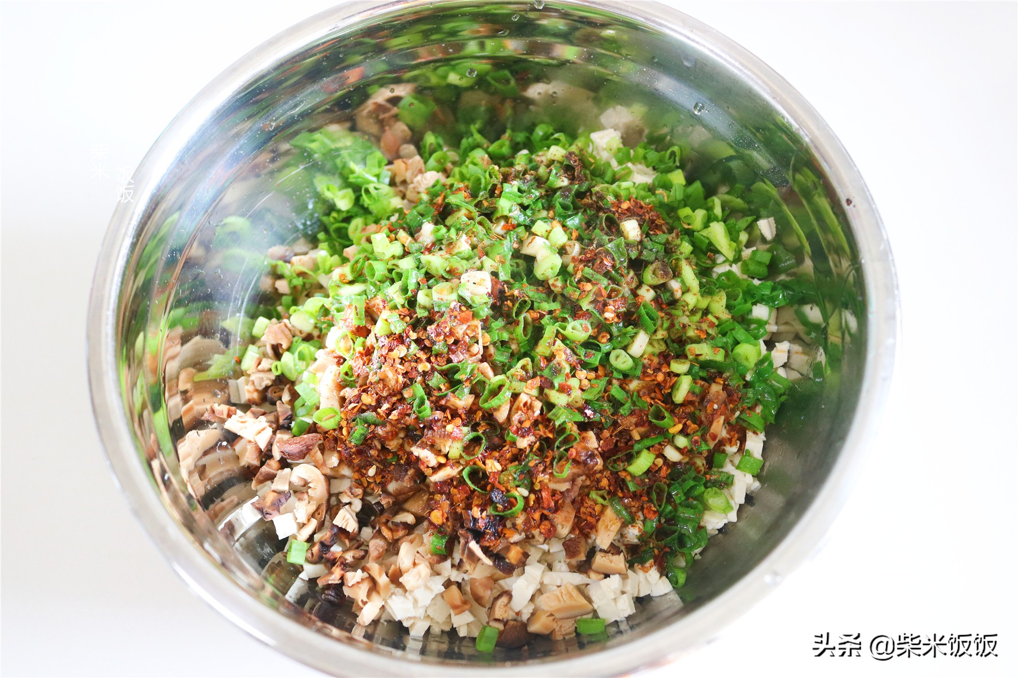 比肉包還好吃的素餡包子，夏天吃最合適，太香了