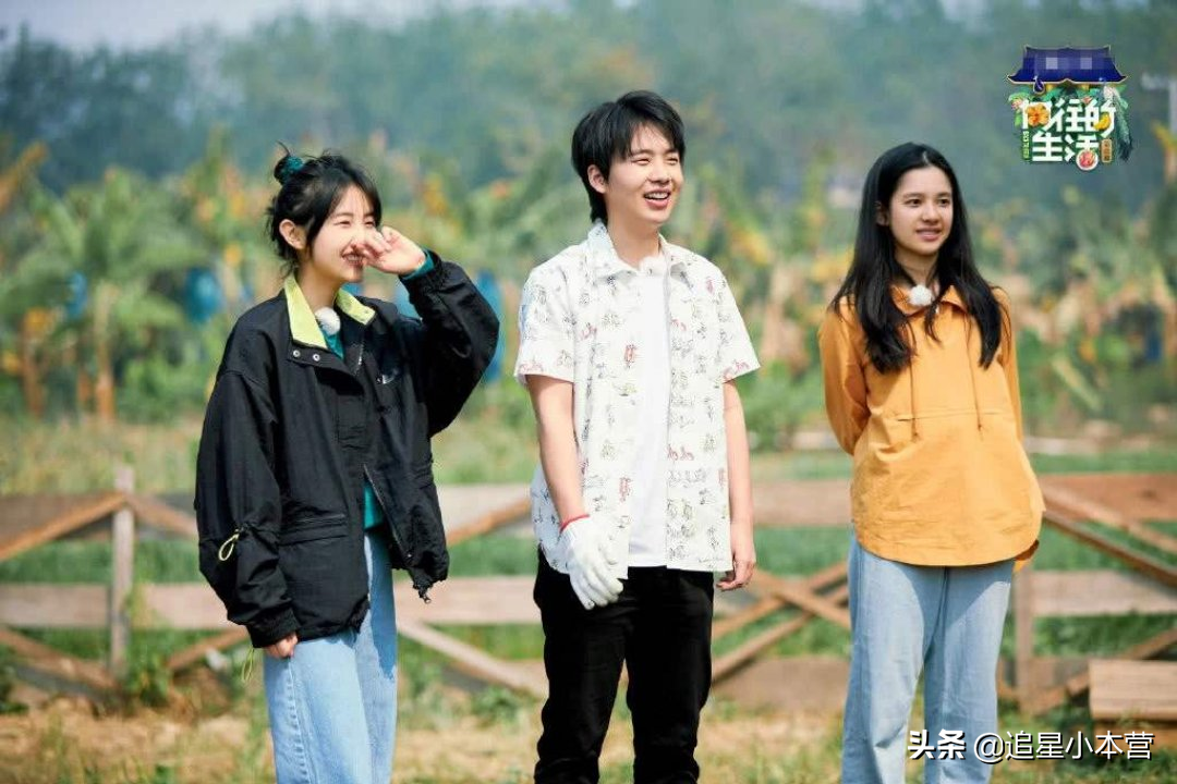 说相声比不了，综艺和影视名气可以甩他老子几