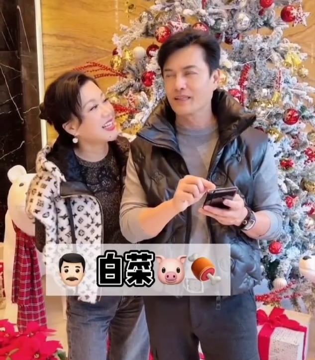 64岁吕良伟罕秀恩爱，三婚娇妻身家几十亿，一身行头价值不菲
