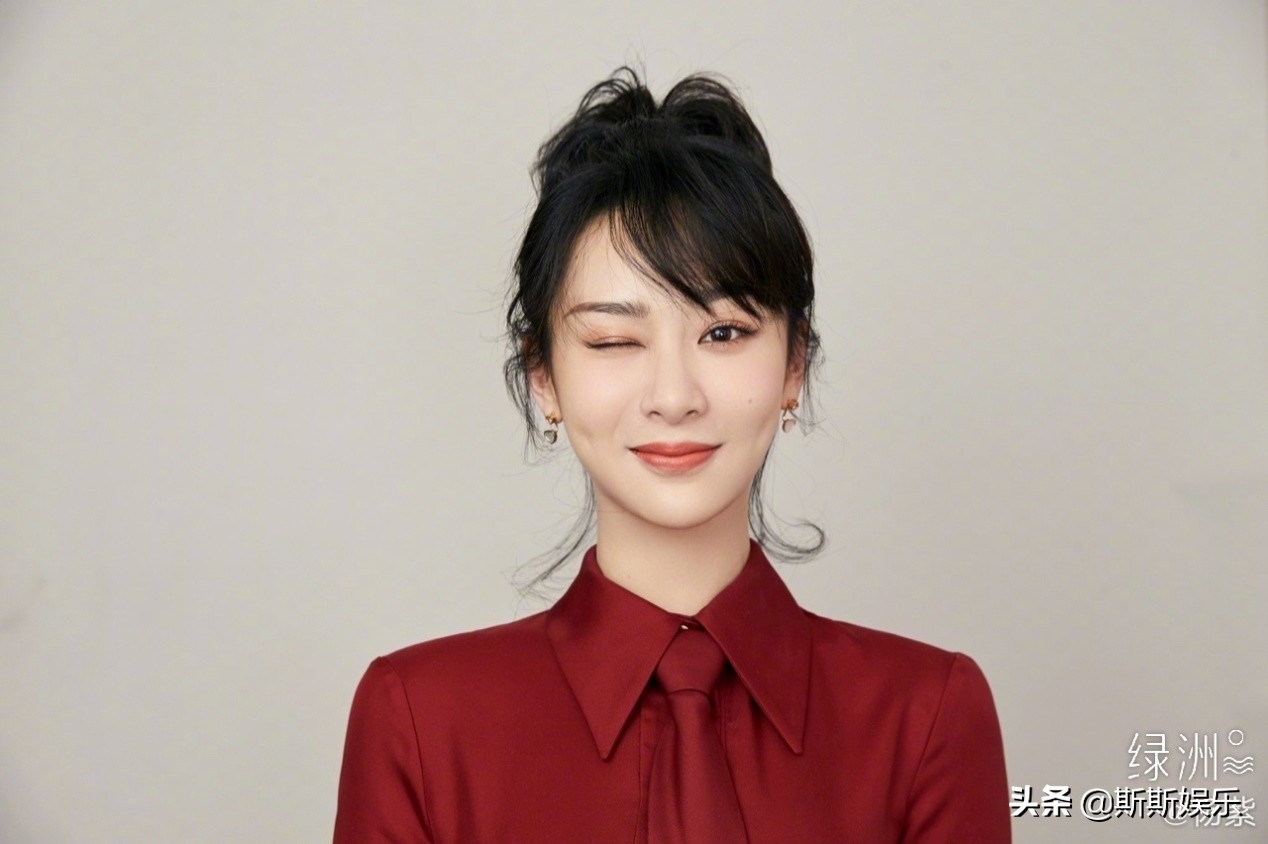 杨紫黑粉被罚10万，被告后却装病卖惨，法庭上哭