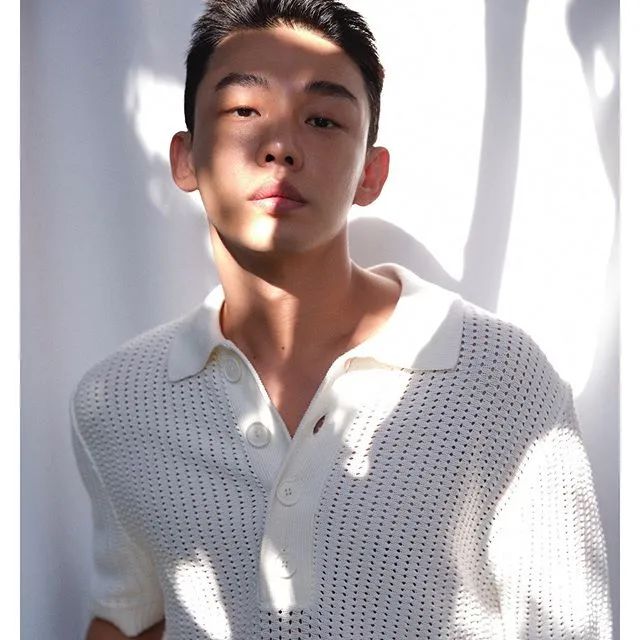 刘亚仁你不循规蹈矩的样子最有魅力_娱乐_蛋蛋赞