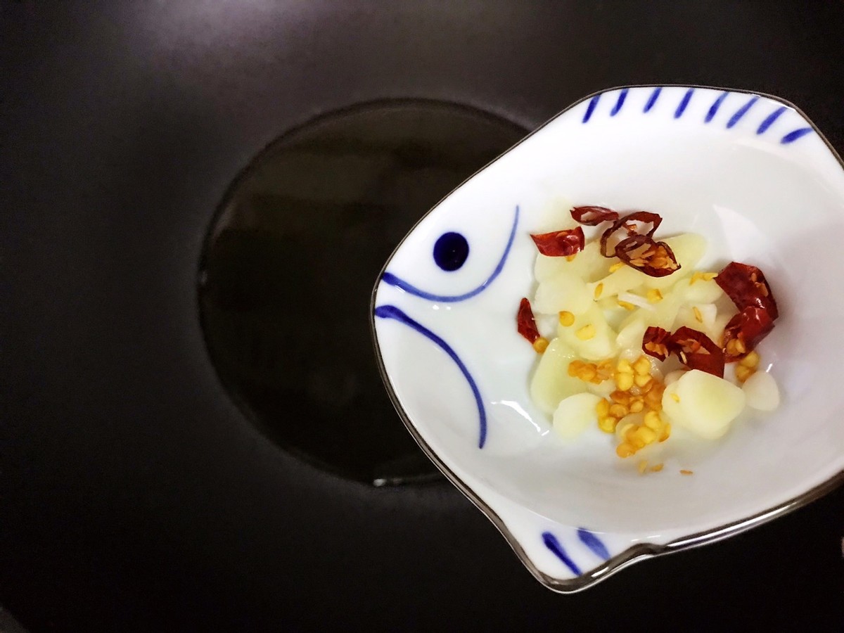 家常蚝油南瓜炒鸡肉片，鲜嫩可口，做法简单，低脂又解馋