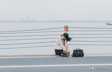 一首亦诗亦歌的作品：与爱情擦肩而过（曲樑）