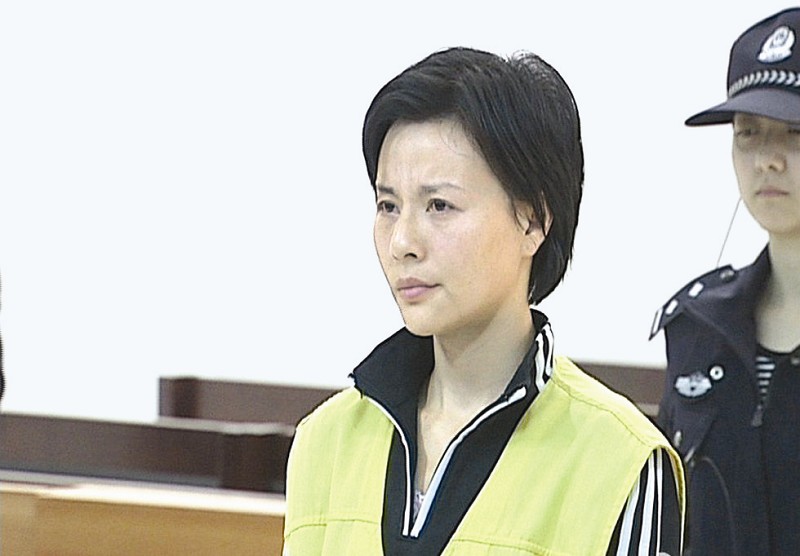 知名女模特，靠"借钱"过奢靡生活，4年借款17亿，最终被判死刑