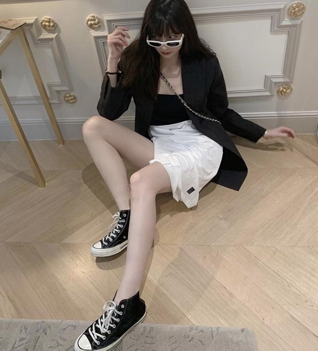 曾被王一博的粉丝追着骂的豪门千金，如今为何不见身影？