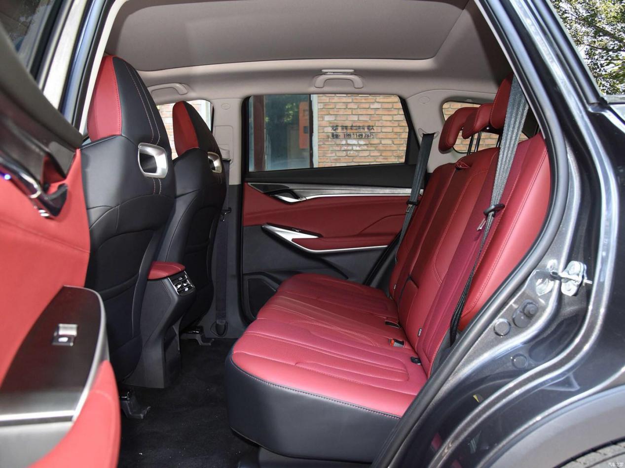 �й������й�����15���������SUV���������������ǳ���