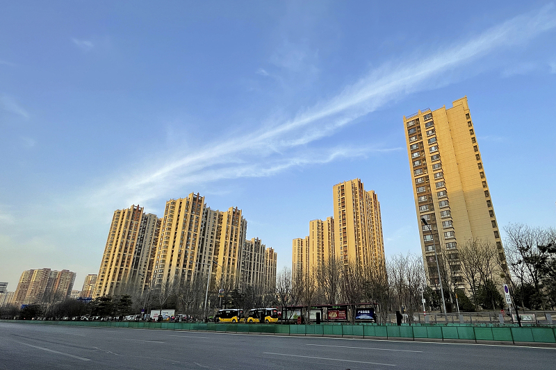 家庭有多少财富，才算是富裕家庭？专家：4个条件，满足一个就算
