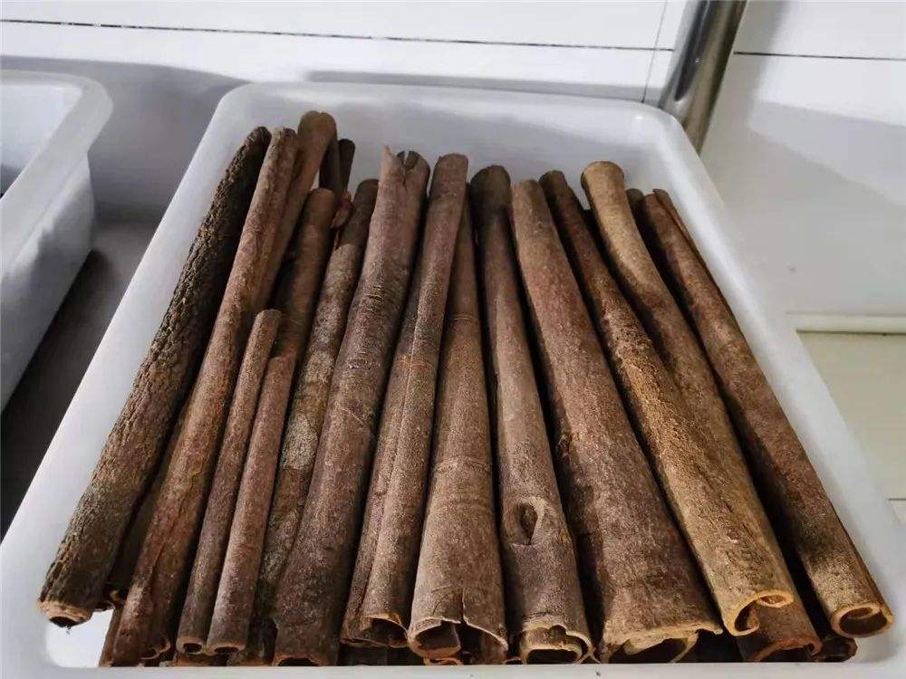 兵哥哥的炊事班里有多整齐？青菜辣椒就忍了，