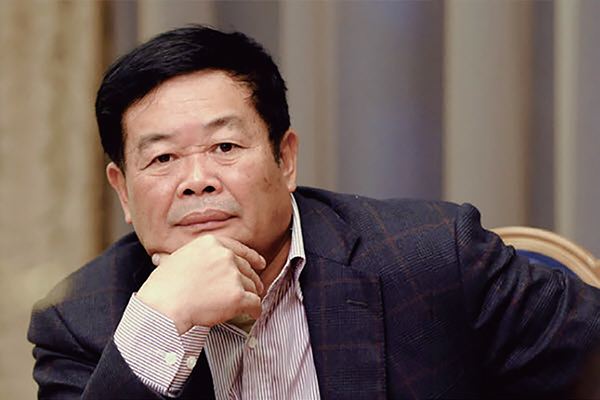 曹德旺背景有多强？白手起家是不存在的，父亲是上海滩商界大亨